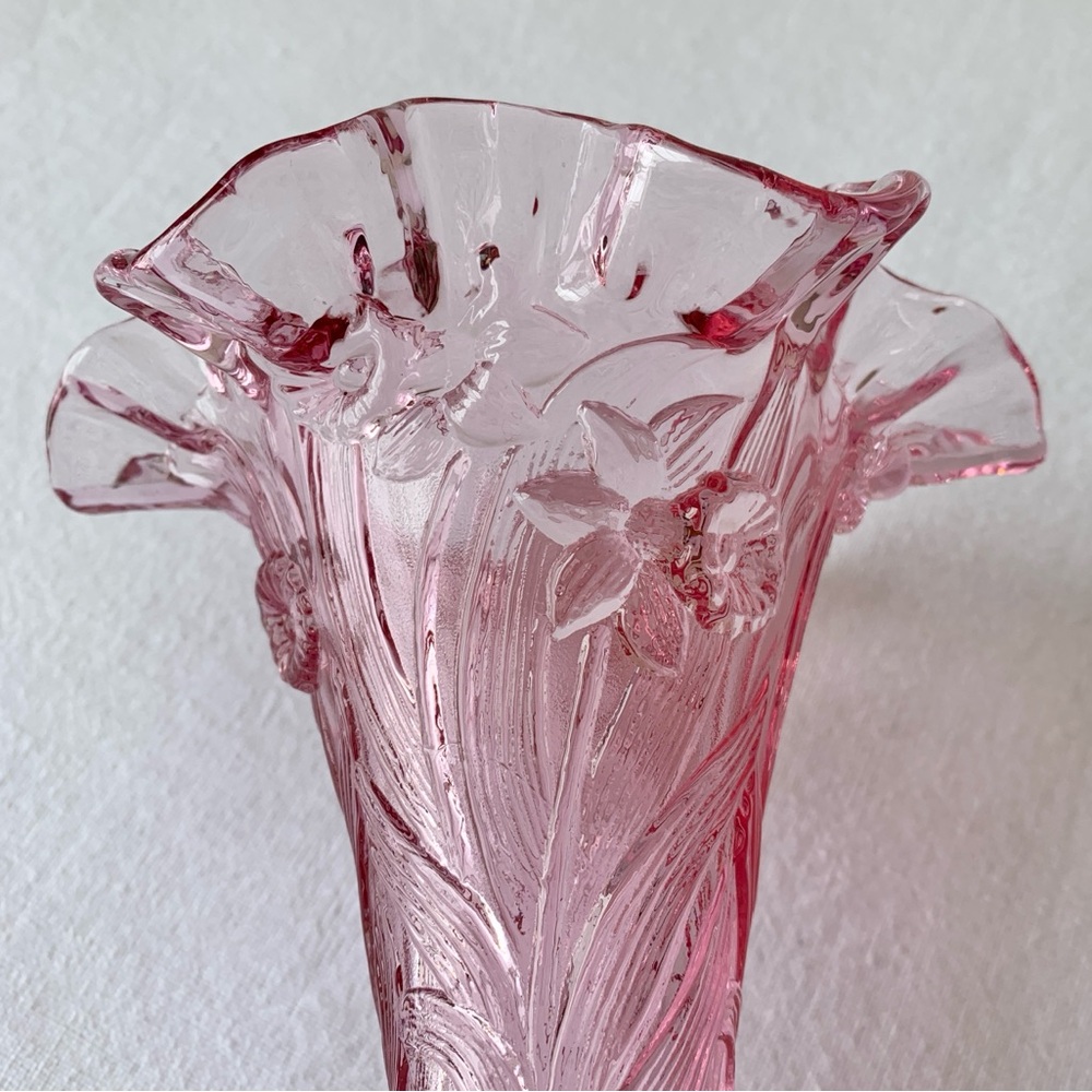 Fenton Rose Pink Floral Daffodil Vintage Beautiful Glass Ruffle Top Vase - Picture 3 of 8